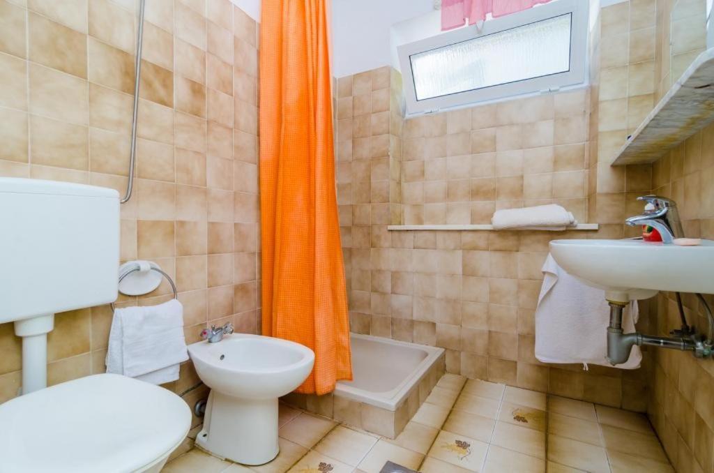 Guest House Mara Ragusa Esterno foto