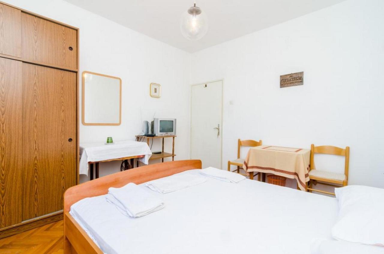 Guest House Mara Ragusa Esterno foto
